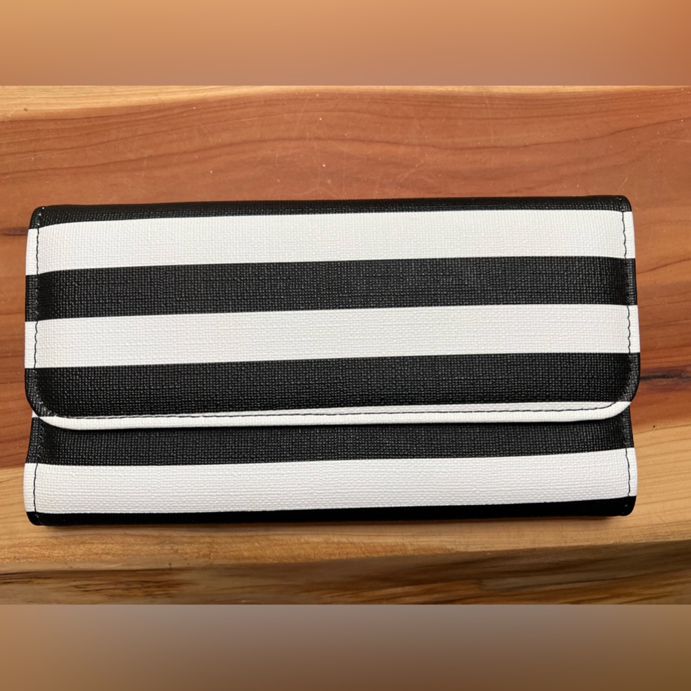 KUT from the Kloth wallet